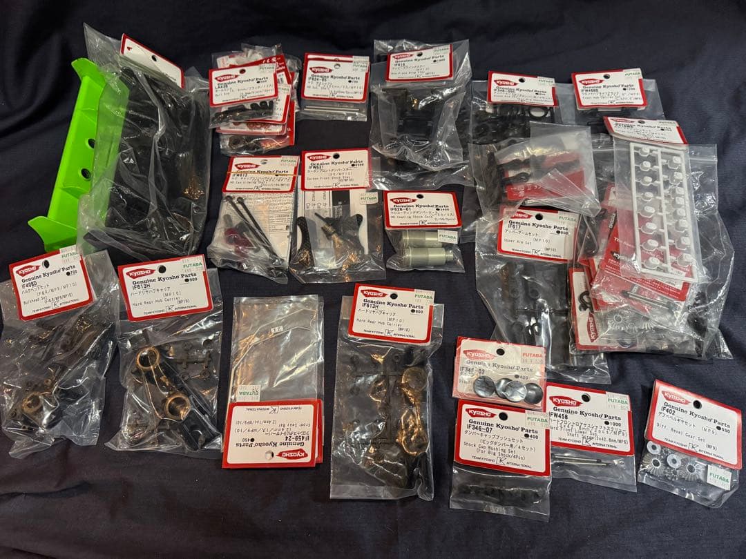 Kyosho inferno MP10 tki3 RC 1/8エンジンバギー