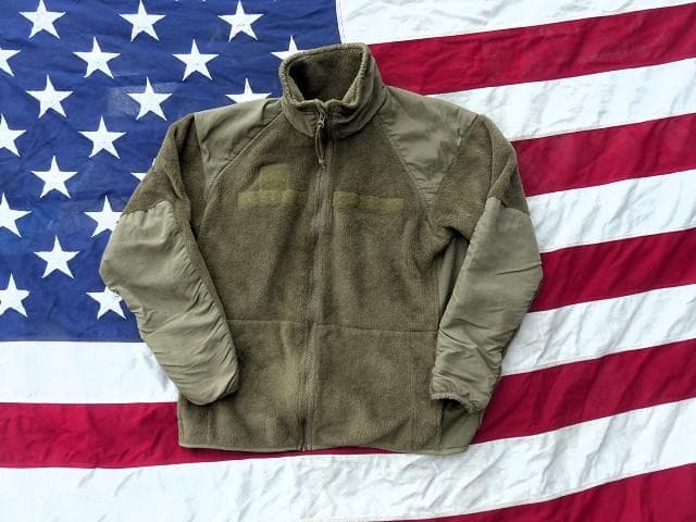 米軍実物　ポーラテックフリースジャケット　S-R　コヨーテ ECWCS　131