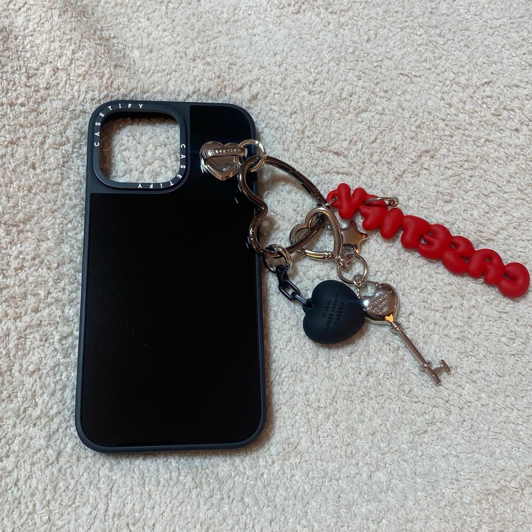 ケースティファイ iPhone16promaxケース キーチャーム セット