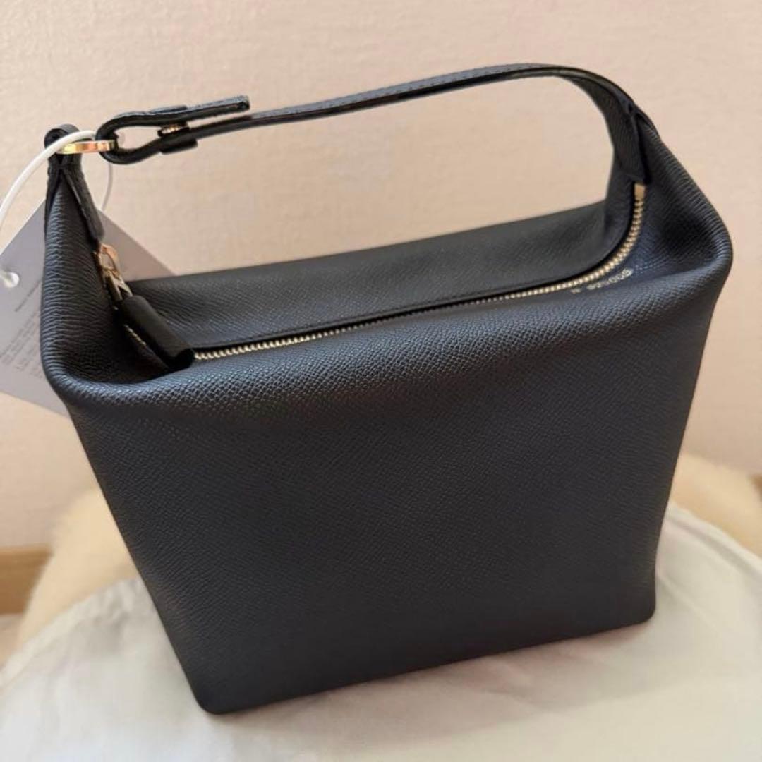 ヴァレクストラ　モチバッグvalextra ショルダーバッグ