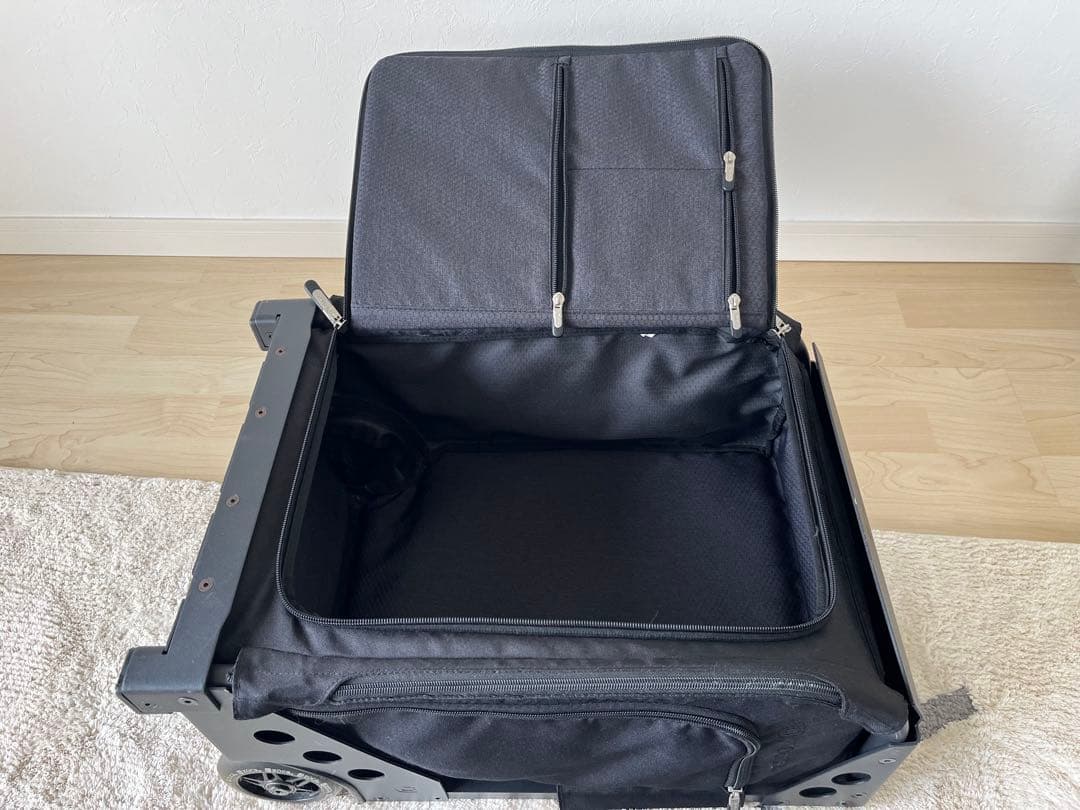 ZÜCA ブラック キャリーケース