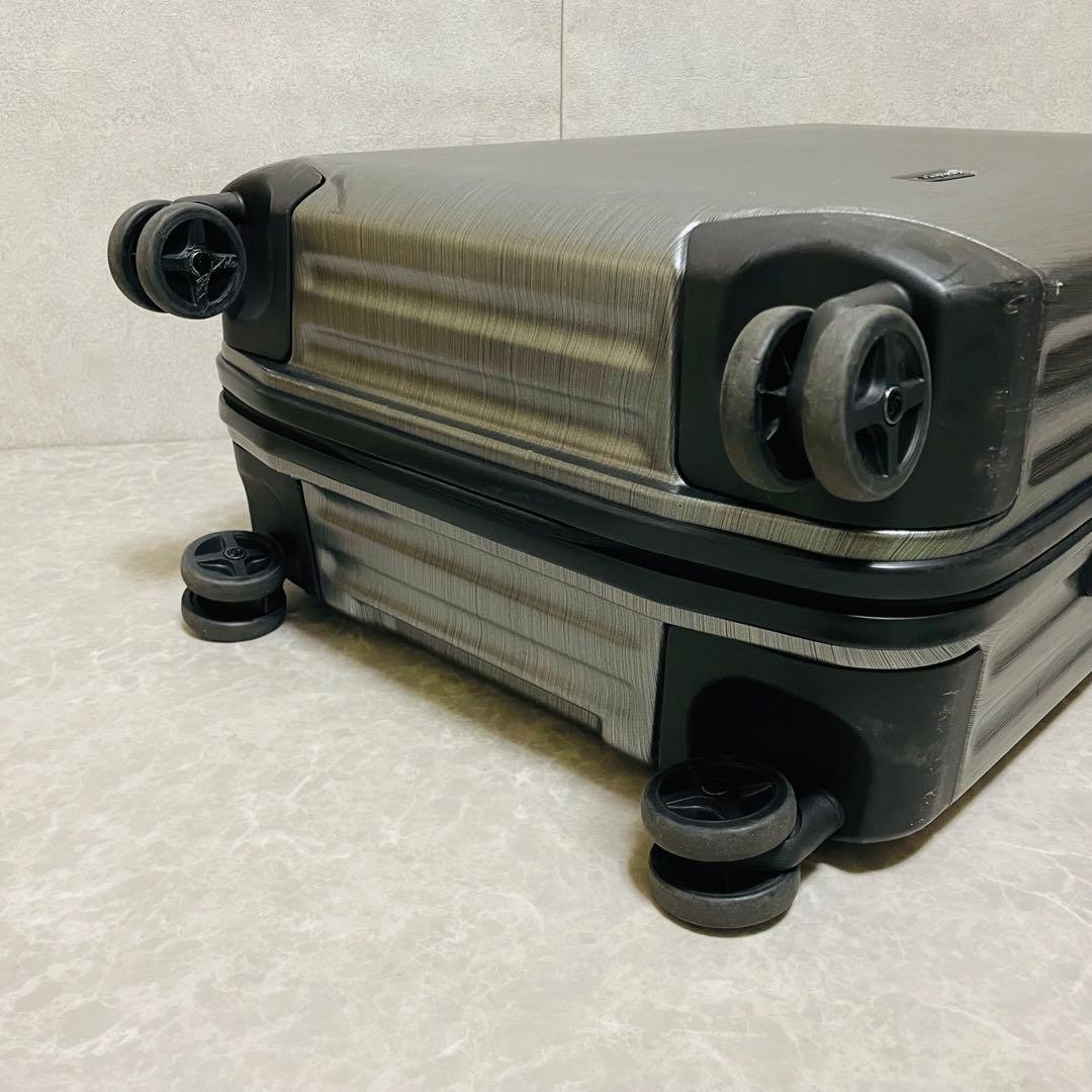 サムソナイト spinner スピナー 69 キャリーケース　4輪　TASロック