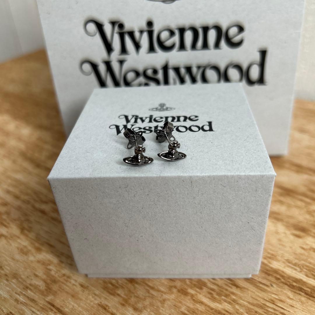 Vivienne Westwood シルバーピアス