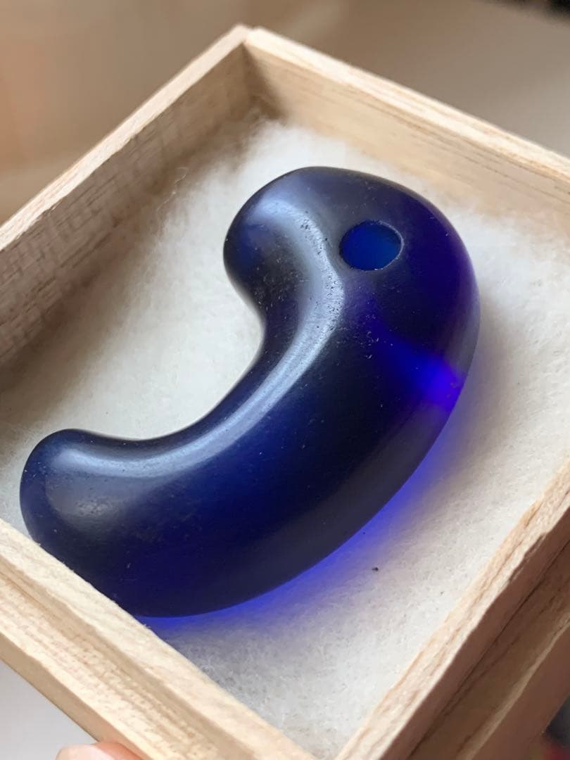 古墳期　瑠璃製勾玉　古代ガラス　出土　縄文　石器　化石　根付　糸魚川翡翠勾玉