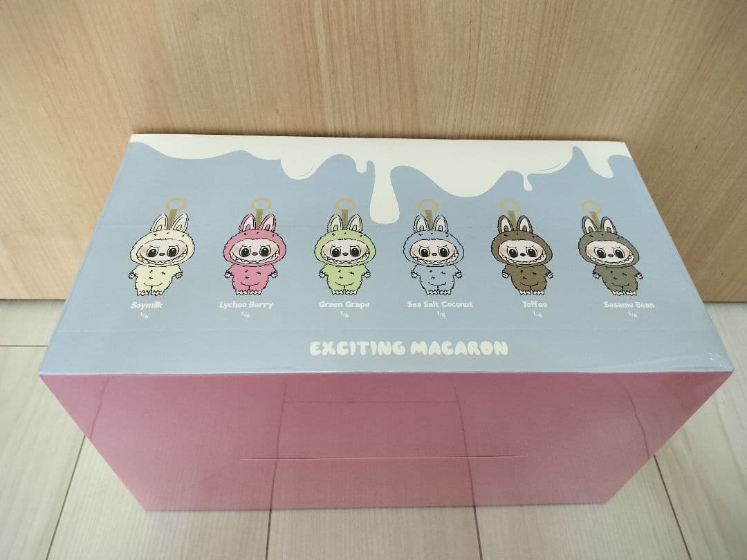 THE MONSTERSExciting Macaron ラブブ ボックス