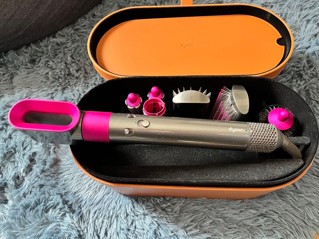 Dyson ヘアドライヤーセット 専用ケース付き