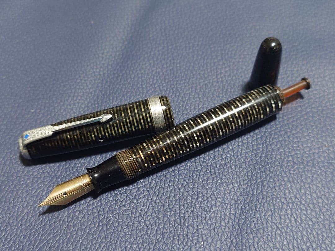 【ヴィンテージ万年筆】パーカー　バギュマチック　ブルーダイヤ
