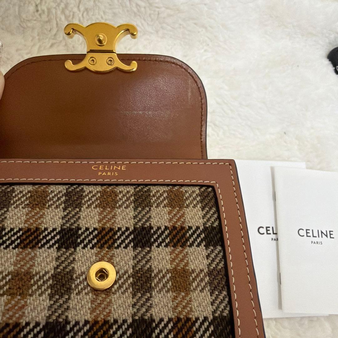 CELINE セリーヌ 財布 スモール フラップウォレット トリオンフ チェック