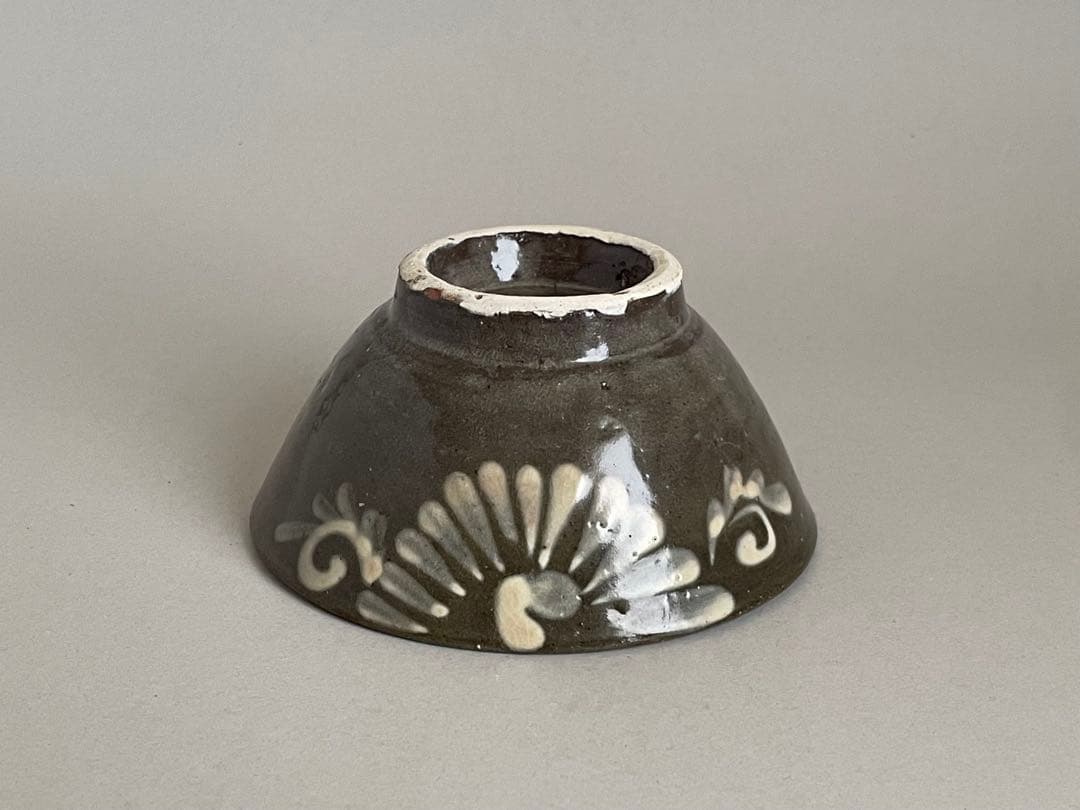 19世紀壺屋焼イッチン唐草マカイ筒描き茶碗 琉球沖縄古陶 骨董古美術民藝やちむん