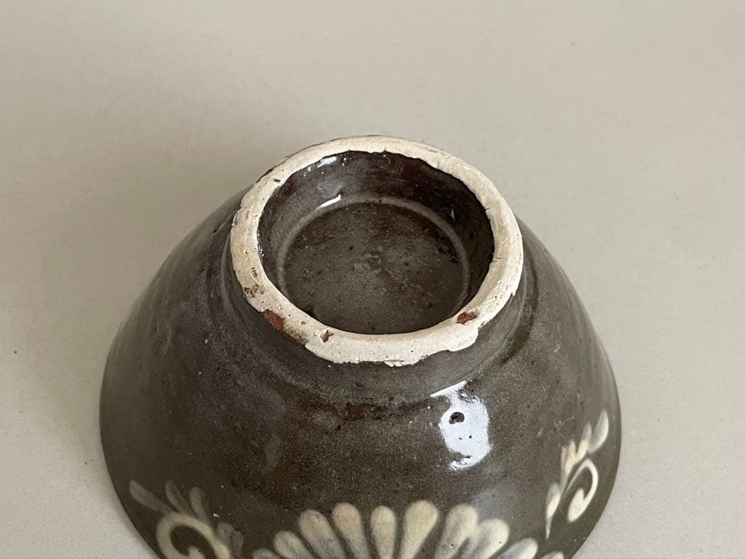 19世紀壺屋焼イッチン唐草マカイ筒描き茶碗 琉球沖縄古陶 骨董古美術民藝やちむん