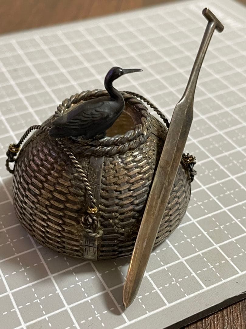 【宝蔵】時代物 金工 銀製 鵜籠形 鵜飼 魚籠 鵜篭形 楊枝入れ 銀細工 水鳥