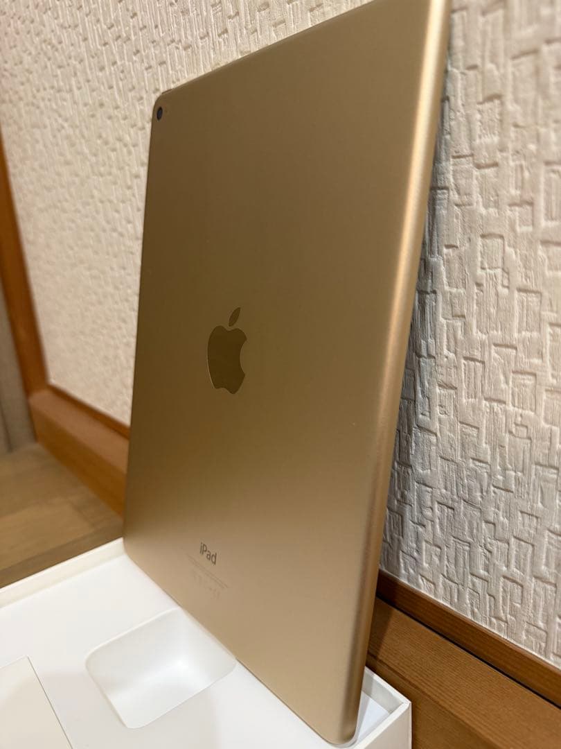 【美品】iPad Air2 128GB ゴールド　Wifiモデル9.7インチ箱付