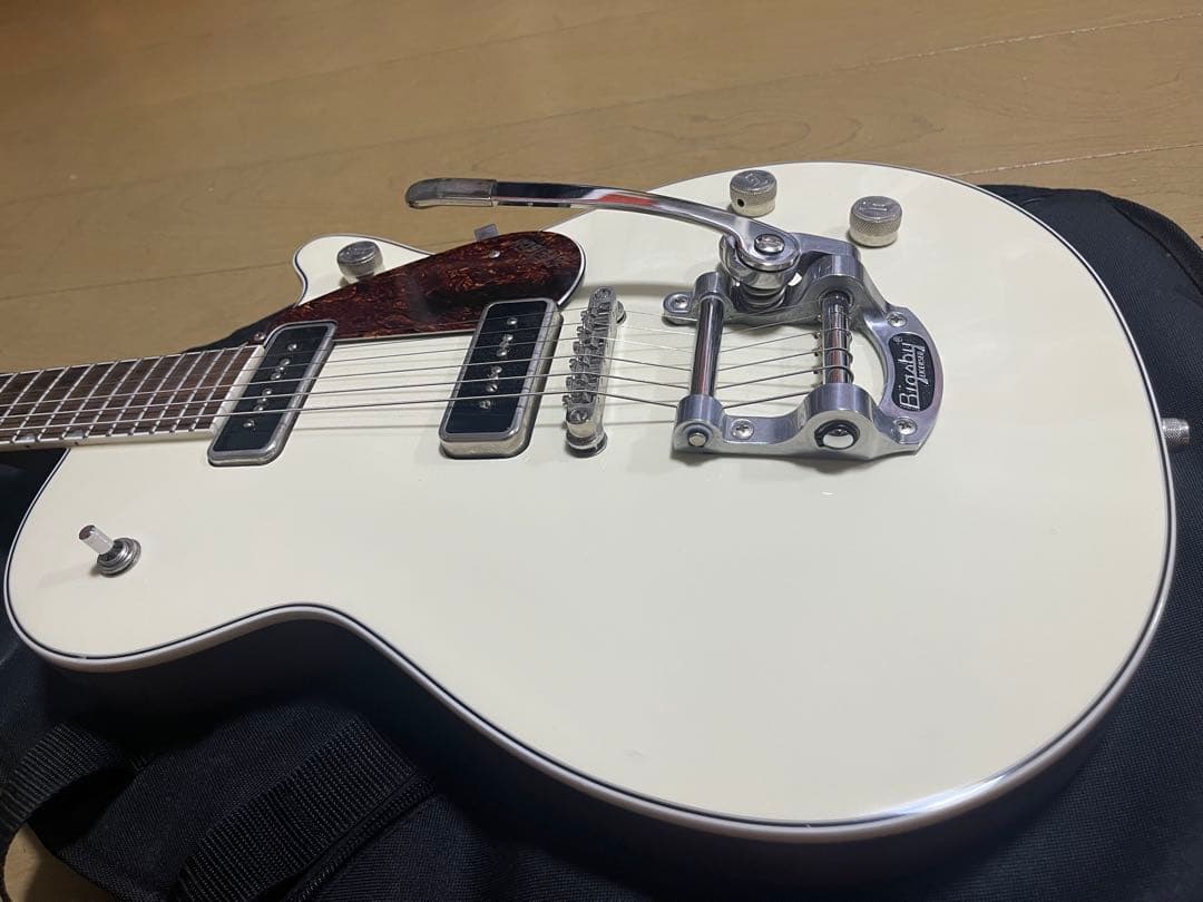 GRETSCH G5210T-P90 bigsby （変え弦付き）