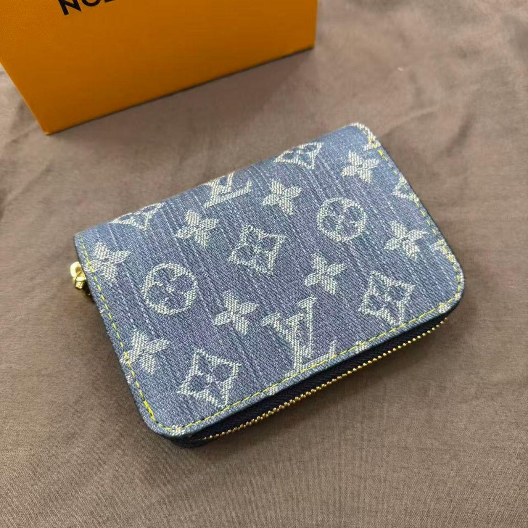 ✨早い者勝ち✨ 二つ折り財布