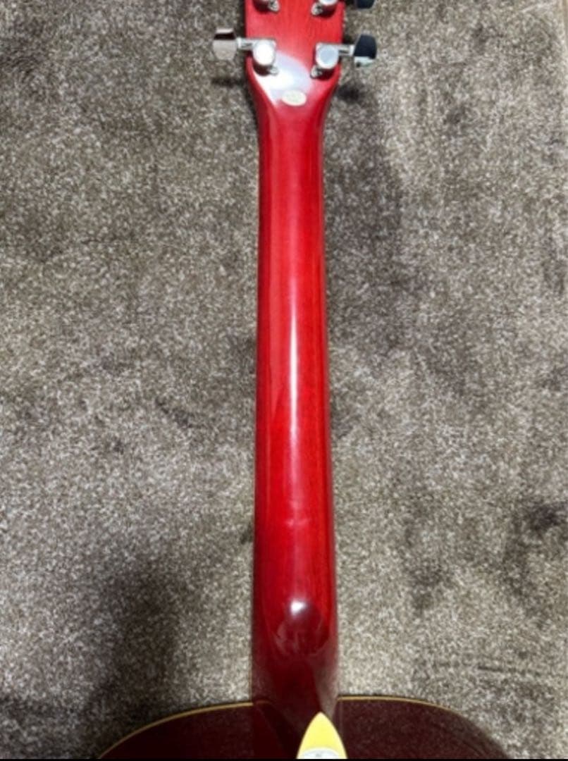 アコースティックギター レッドグラデーション