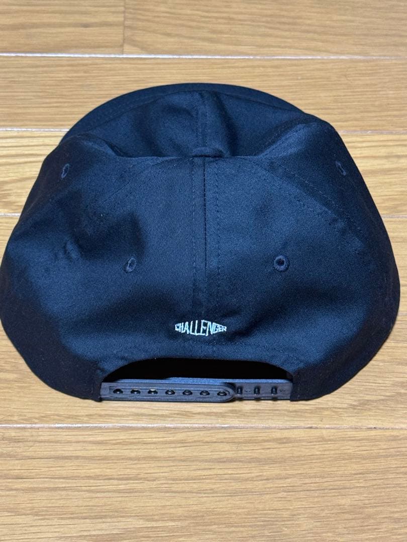 challengerNOISEロゴ ブラックスナップバックキャップ長瀬