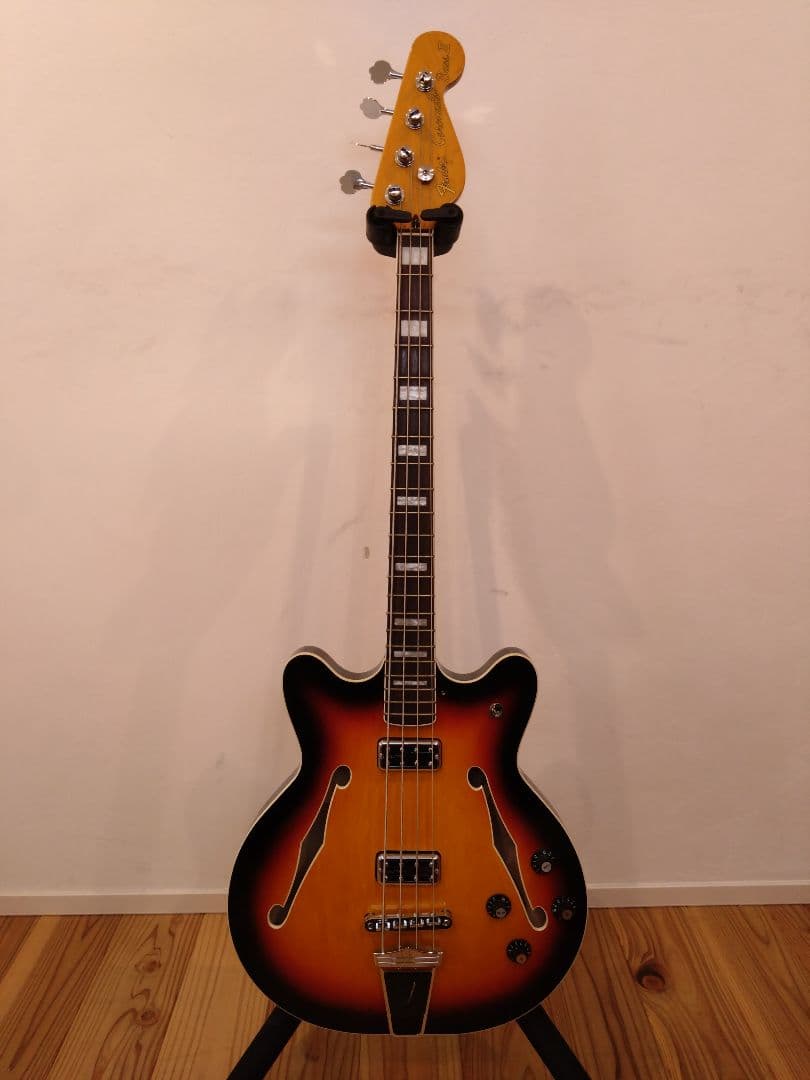 ベース Fender Modern Player Coronado Bass II
