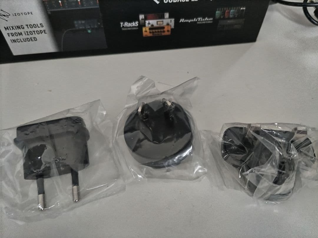 TASCAM SERIES 102i USBオーディオインターフェイス