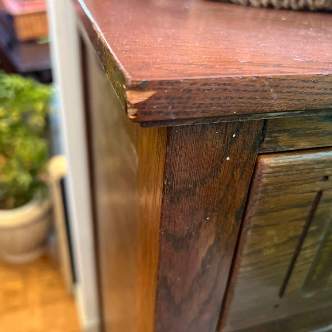 英国アンティーク木製キャビネット オープンシェルフ付き