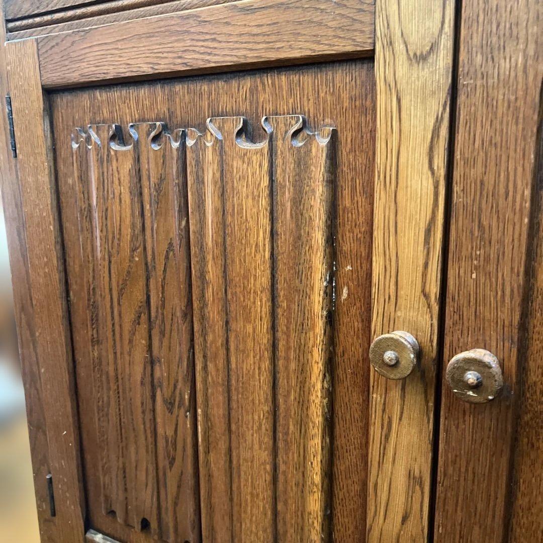 英国アンティーク木製キャビネット オープンシェルフ付き