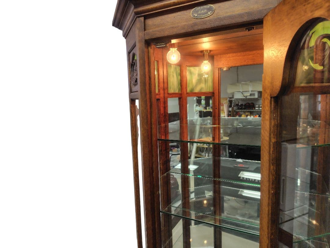 □ えぞ民族家具 飾り棚 北海道 旭川 蝦夷民芸 ガラスキャビネット