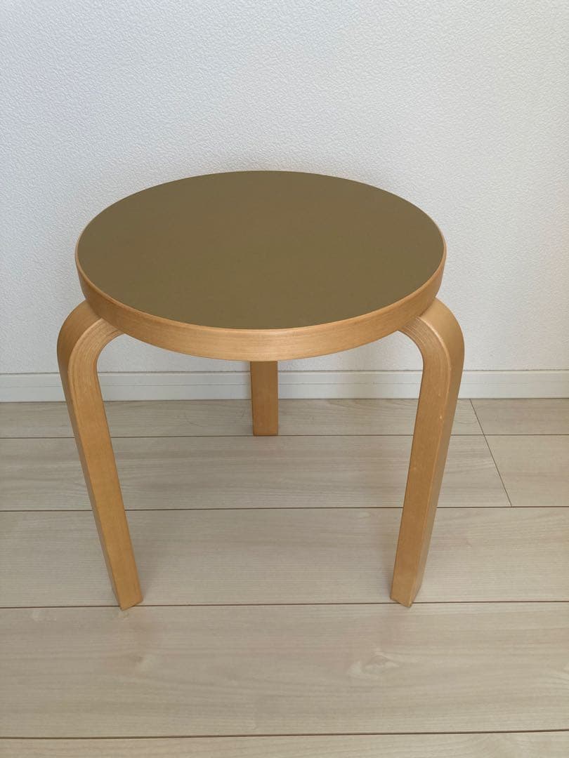 artek stool 60 オリーブ　 scope別注　アルテック 3本足