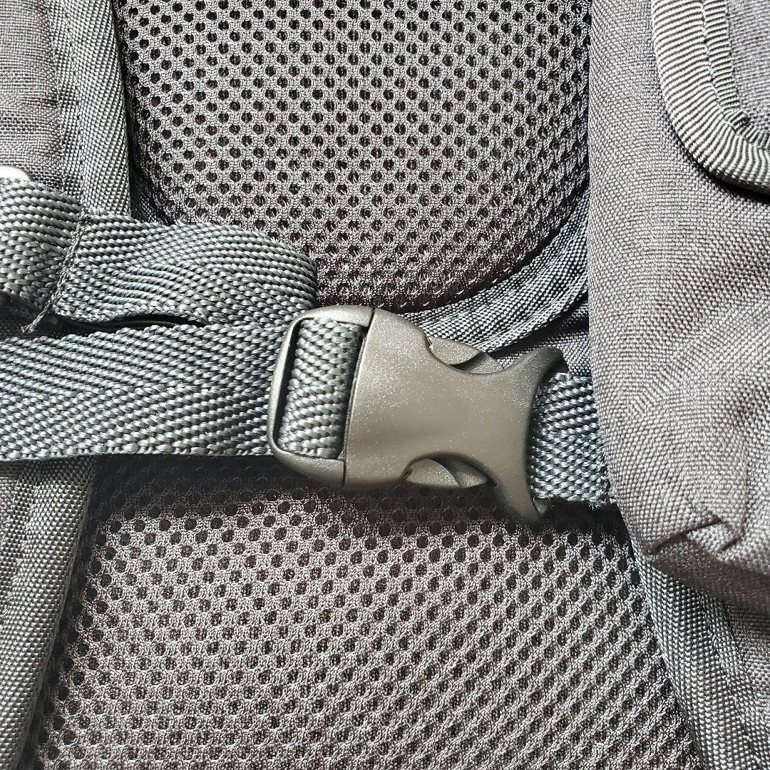 極美品 gravis メトロ バックパック グラビス PC収納部有 リュック