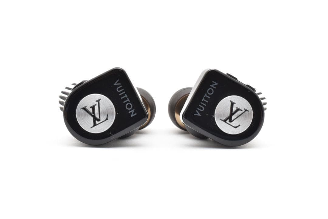 【美品】LOUIS VUITTON QAB110 ホライゾン イヤホン ブラック