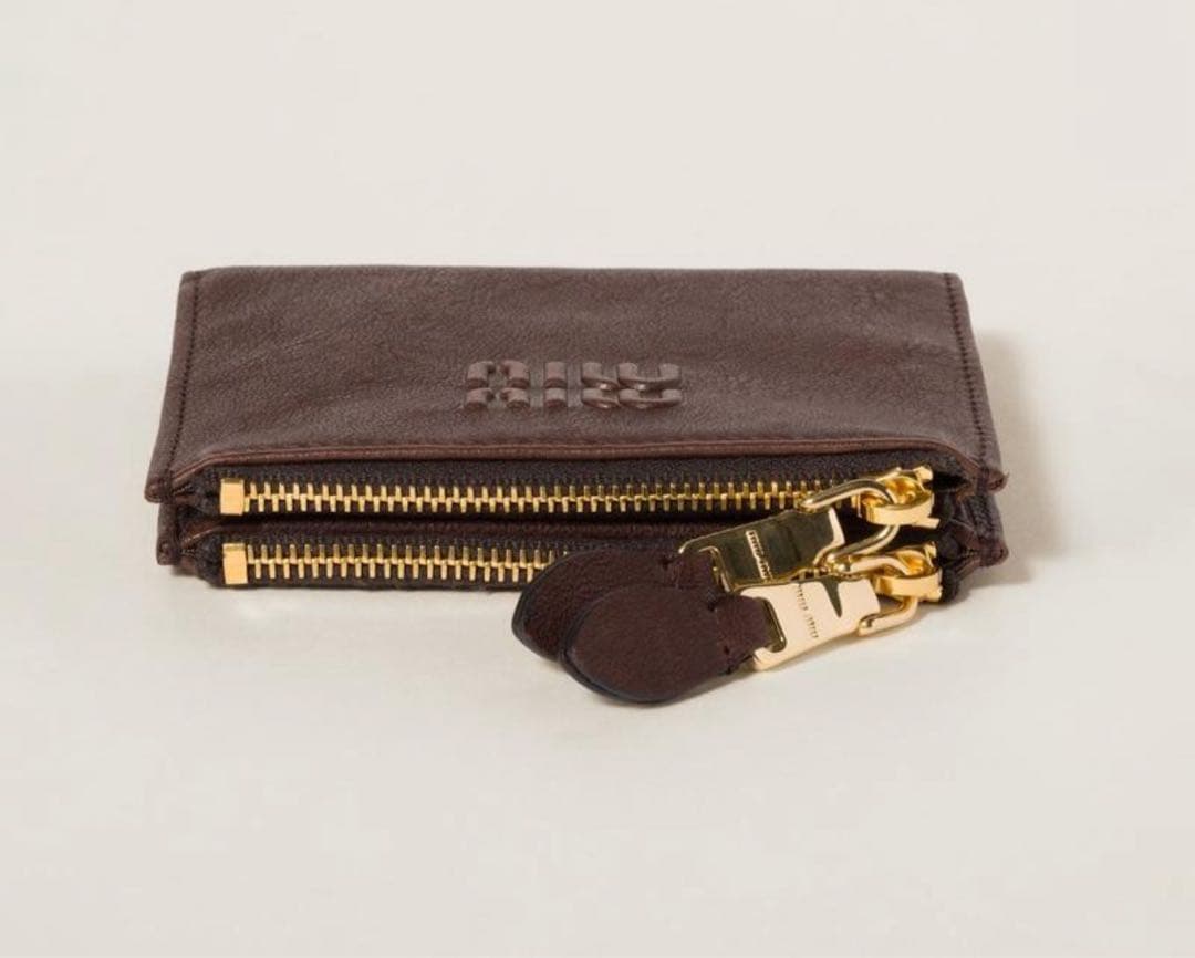 安心鑑定 美品miu miu ナッパレザー 財布 ブラウン