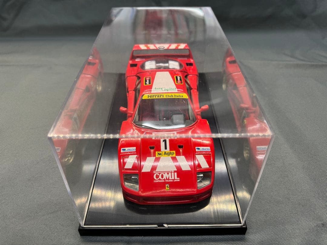 Ferrari F40 1/18スケール ミニカー