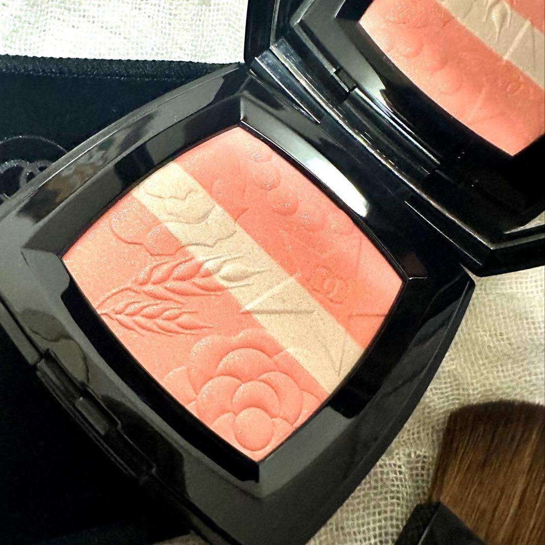 レ シーニュ ドゥ シャネル 997 - ローズ ルミエール 新品未使用　限定