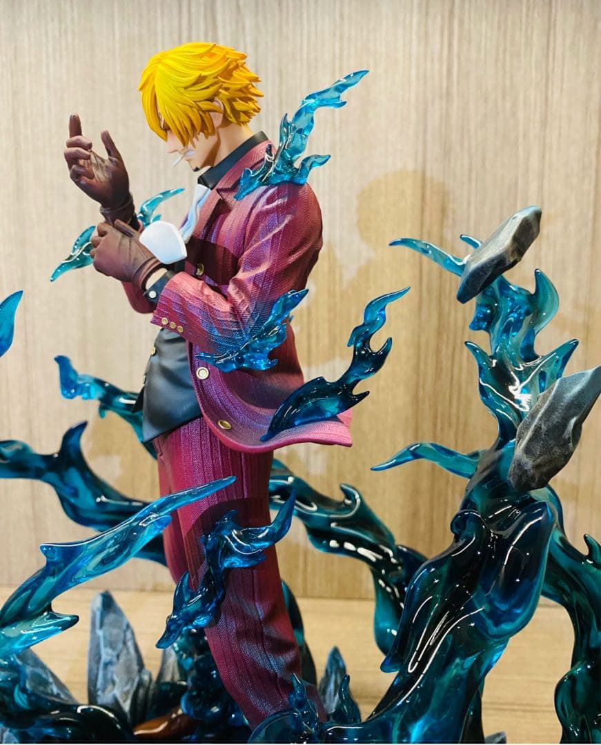 ONEPIECE ワンピース ヴィンスモーク・サンジ フィギュア