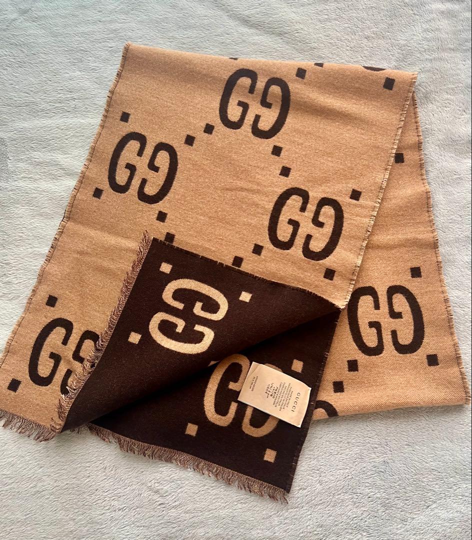 GUCCI リバーシブルGGマフラー