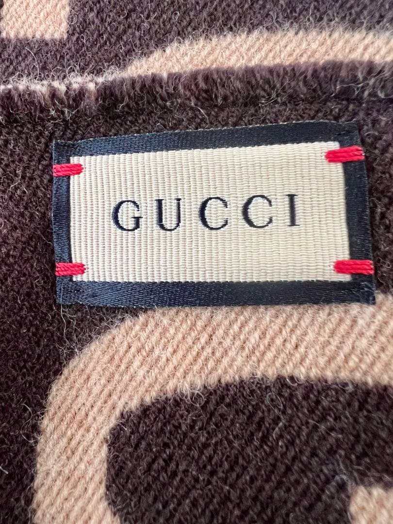 GUCCI リバーシブルGGマフラー