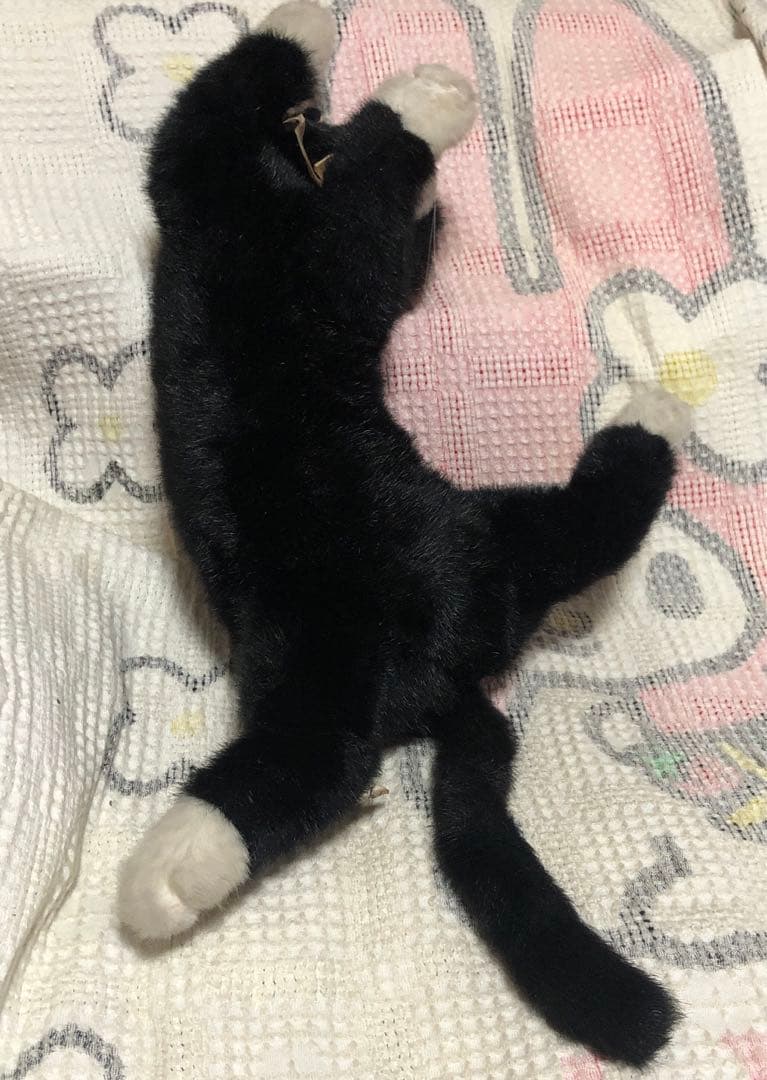 モンスイユ　大きな黒猫　寝そべりポーズ　ぬいぐるみ　中古品