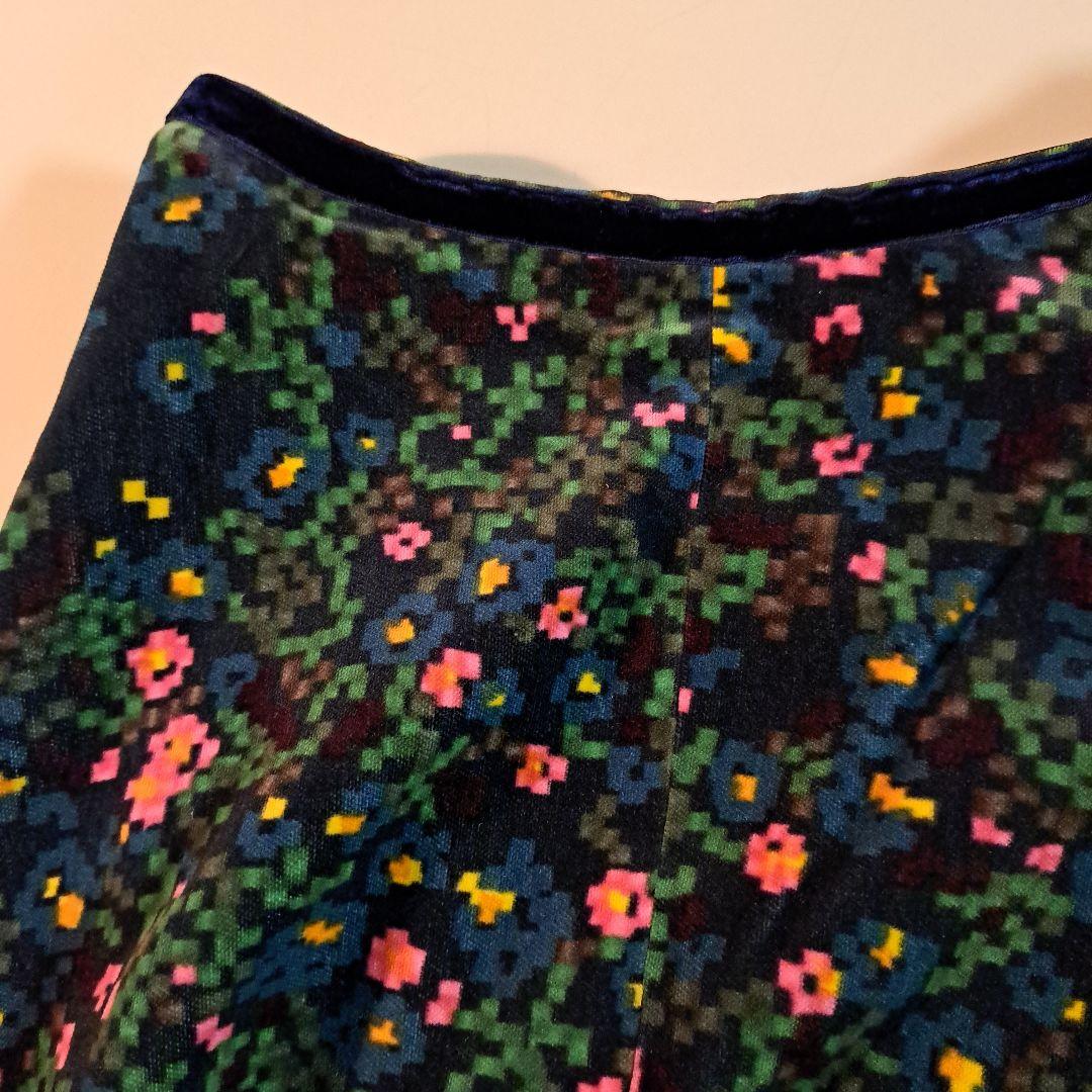 新品同様【mina perhonen】フラワープリントスカート