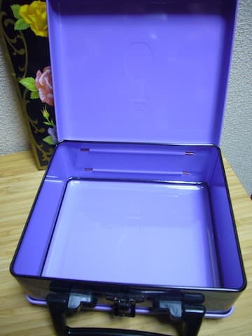 ANASUI アナスイ　ティン缶