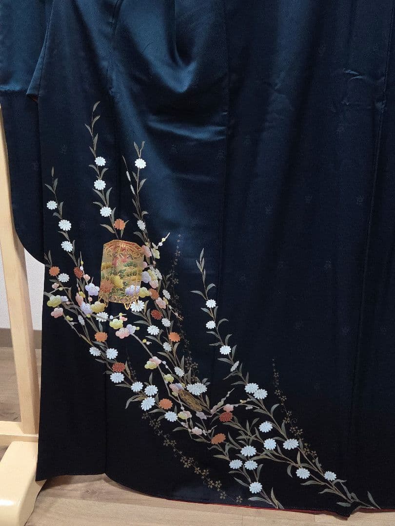 B◆着物くつろぎ 貝桶に花模様 金彩 褐返色 袷 正絹 振袖 着物 着丈162