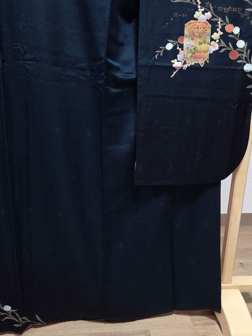 B◆着物くつろぎ 貝桶に花模様 金彩 褐返色 袷 正絹 振袖 着物 着丈162