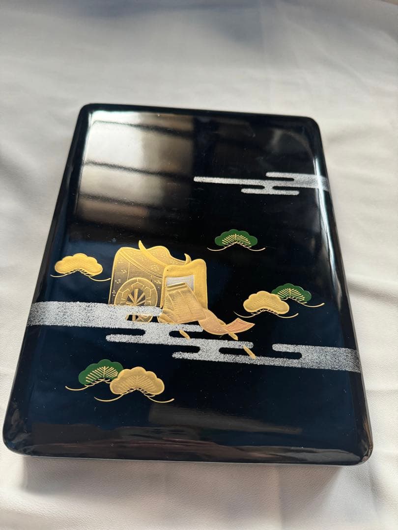 漆塗装　天然木　硯箱　蒔絵付御所車　伝統工芸品