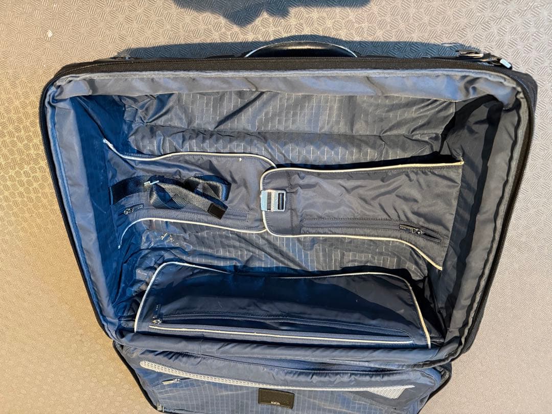 【機内持ち込み可】TUMI ARRIVE ハイエンドキャリーケース　ブラック