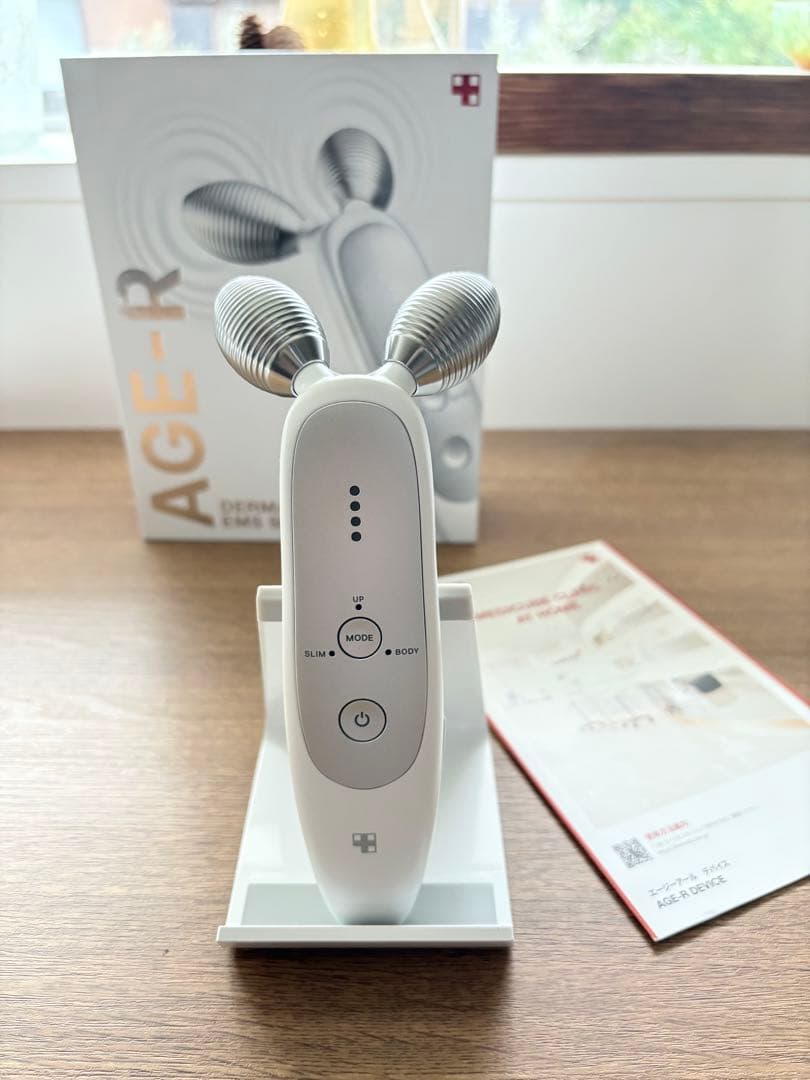 MEDICUBE AGE-R Derma EMS Shot (エージアール）