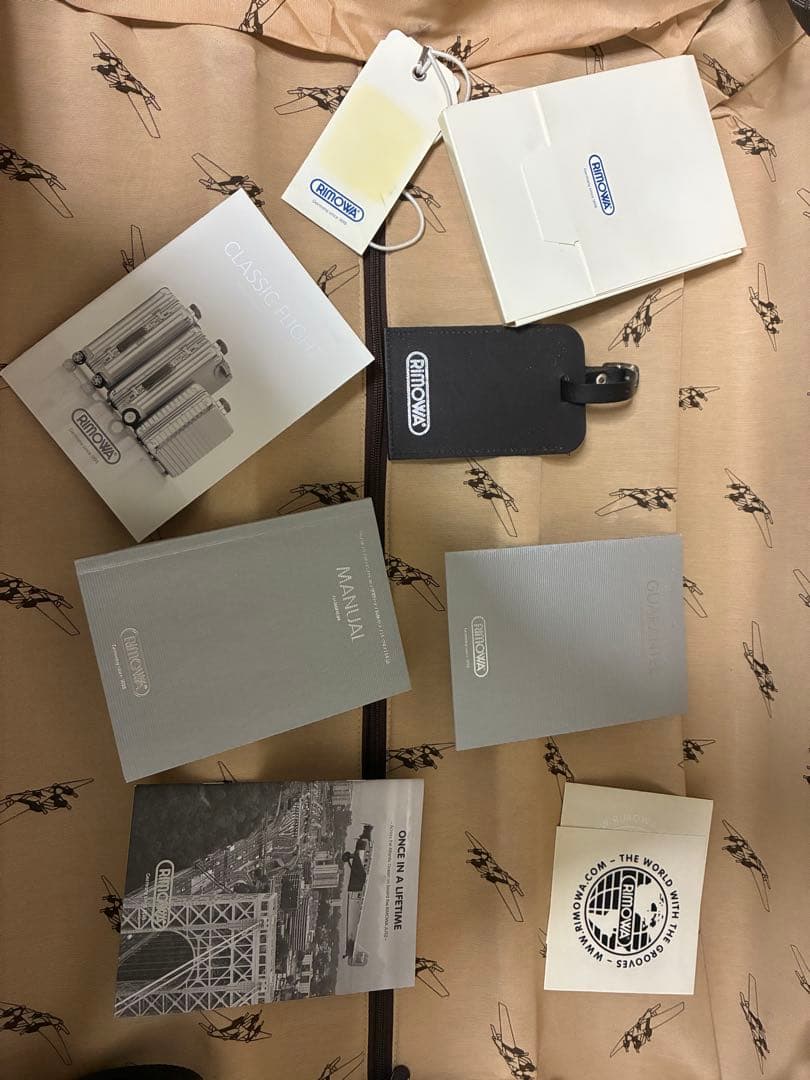 リモワ　クラシックフライト974.70 78ℓキャリーケース TSAロック付き