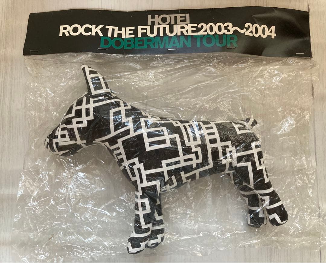 新品未開封　布袋寅泰　ドーベルマンツアー　グッズ　ぬいぐるみ　おまけ付き