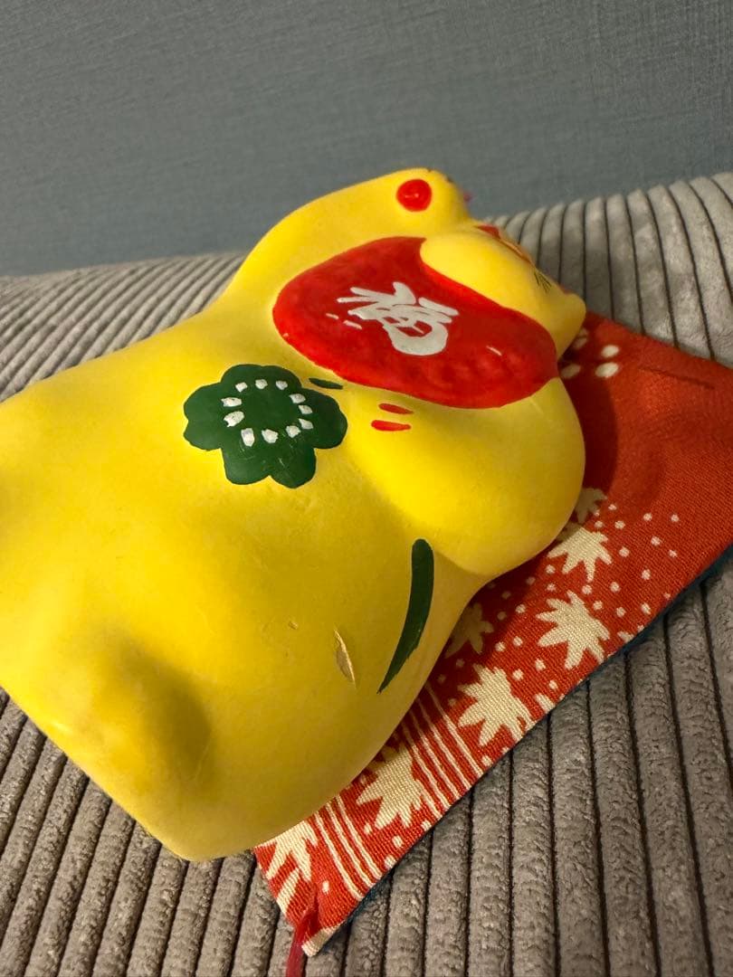 湯布院招き猫抽選品　輪葉葉黄色の招き猫 置物