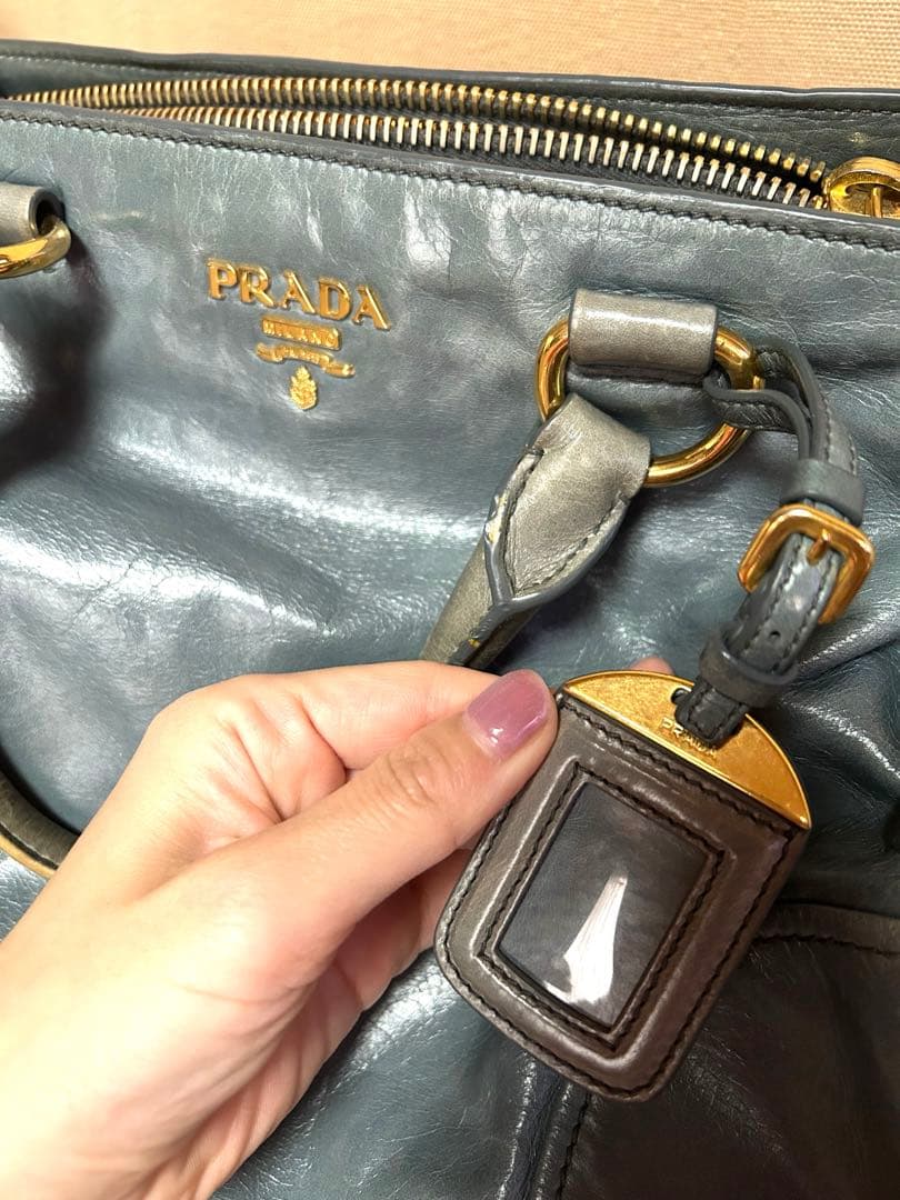 最終値下げ！！PRADA ブルーグレー レザーバッグ