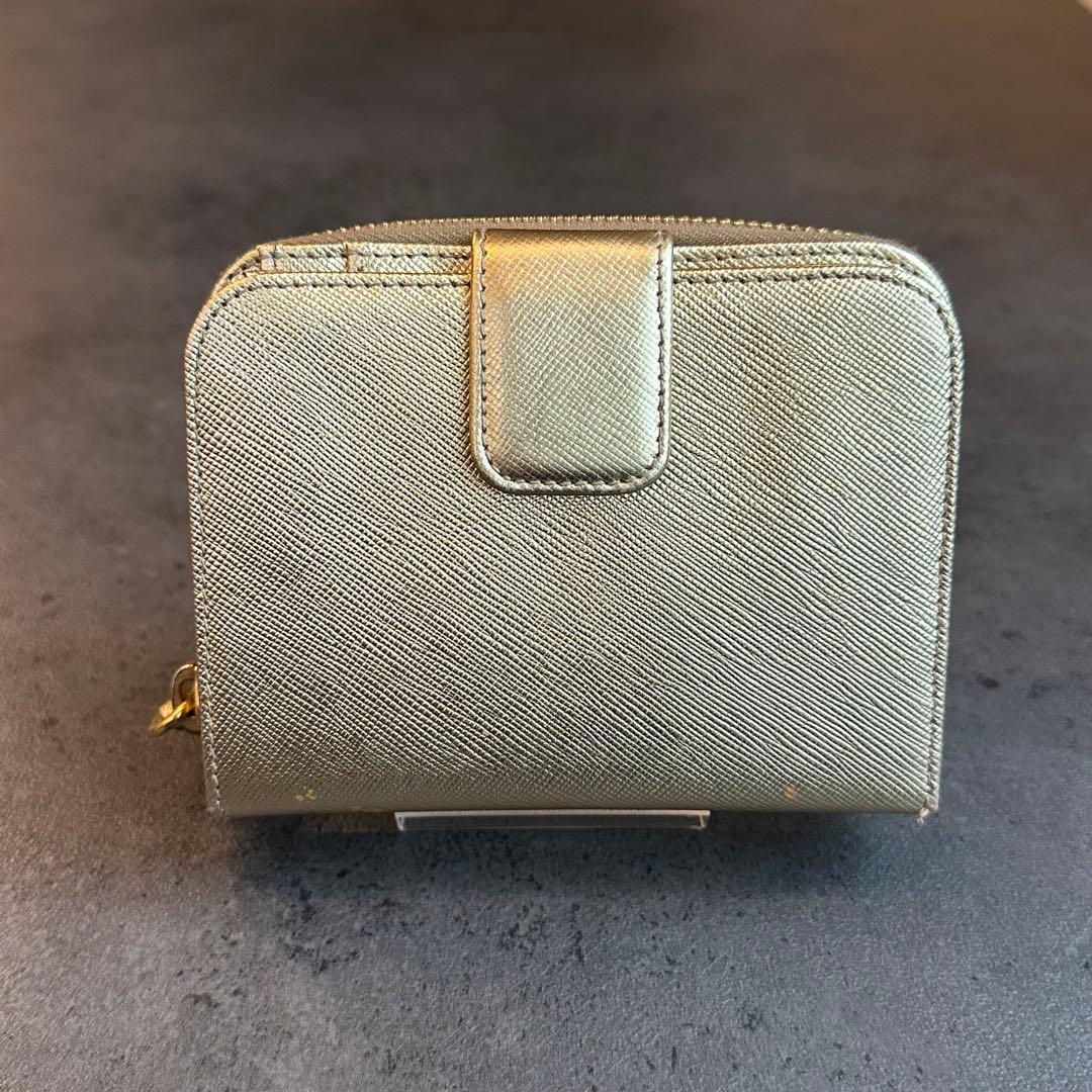 PRADA サフィアーノレザー ゴールド 二つ折財布　コンパクトウォレット