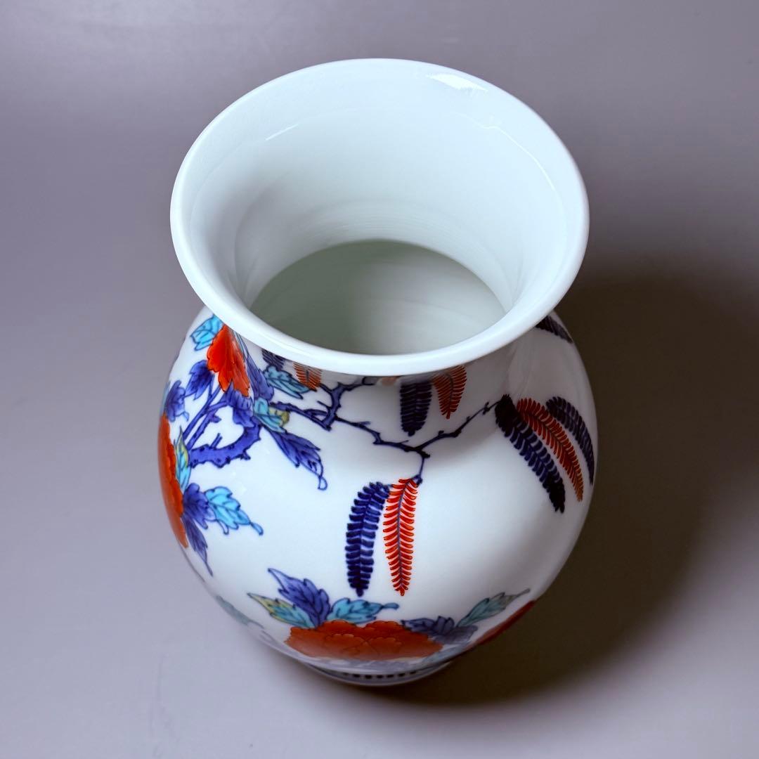 人間国宝　今泉今右衛門　錦岩牡丹絵花瓶　在銘　共箱　櫛文高台　有田焼