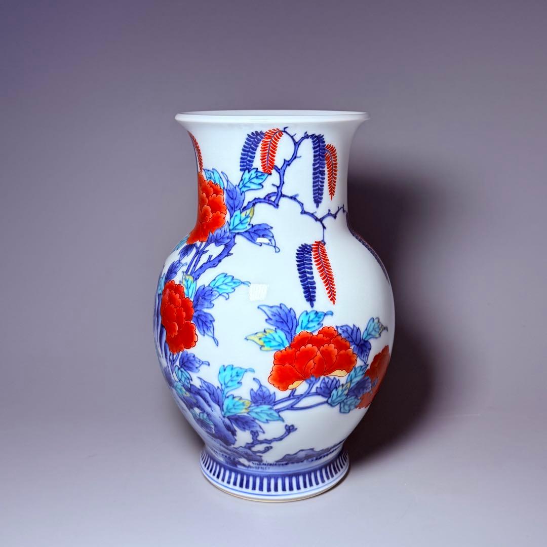 人間国宝　今泉今右衛門　錦岩牡丹絵花瓶　在銘　共箱　櫛文高台　有田焼