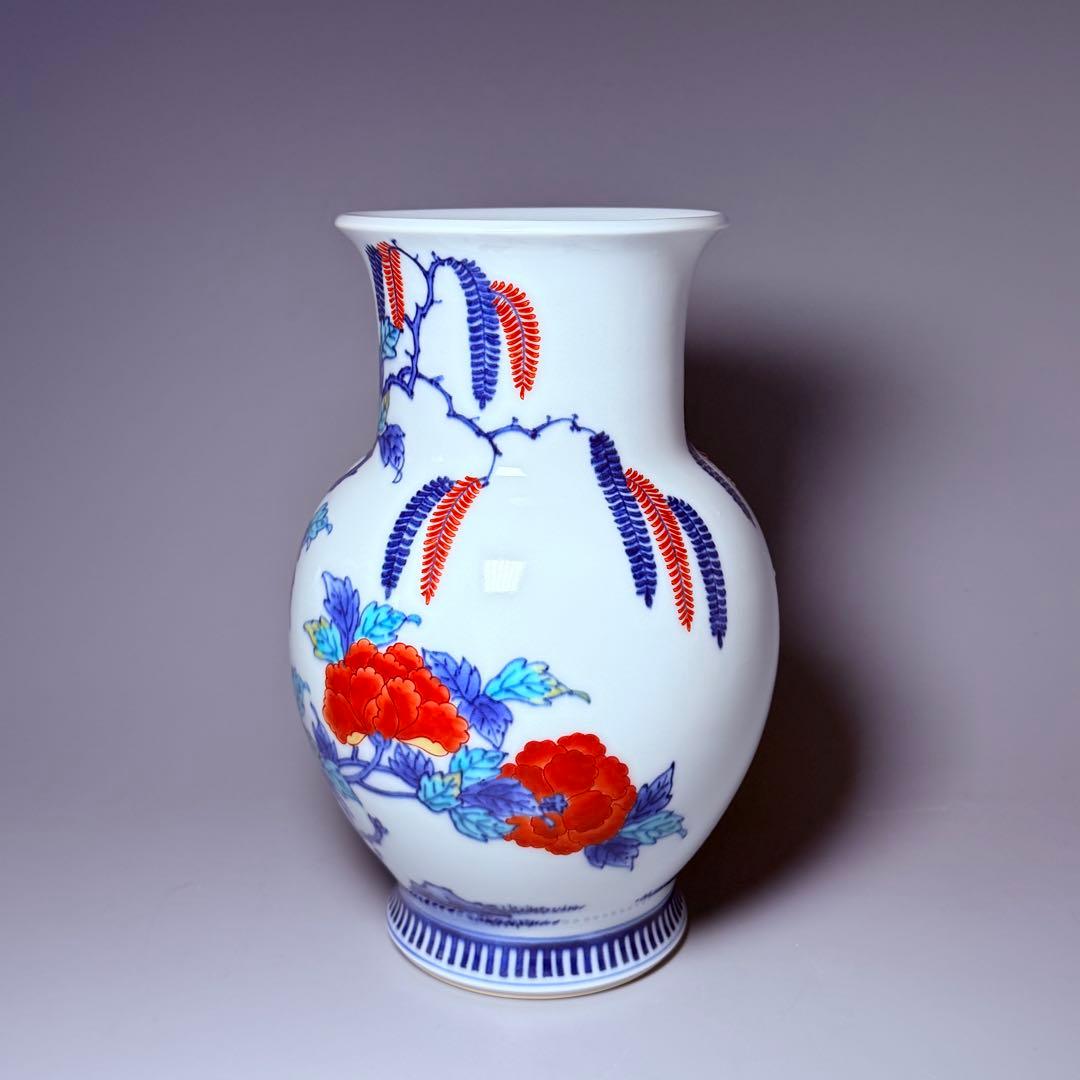 人間国宝　今泉今右衛門　錦岩牡丹絵花瓶　在銘　共箱　櫛文高台　有田焼